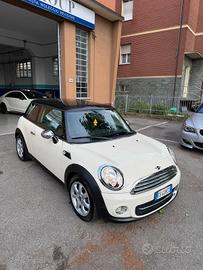 Mini Cooper D Coupe 2.0 SD Coupé