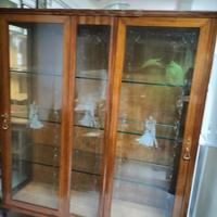 vetrina classica 3 ante noce vetri serigrafati