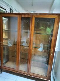 vetrina classica 3 ante noce vetri serigrafati