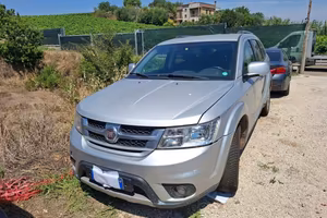 FIAT FREEMONT 14 NO SINISTRATO MOTORE KO