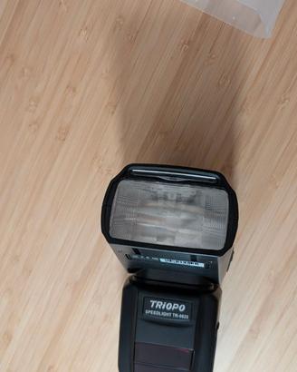 Triopo TR-982ii TTL Speedlite flash per Canon