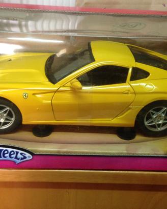 1/18 nuovo FERRARI 599