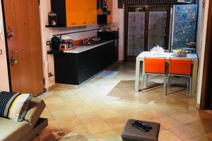 Trilocale con box doppio e posto auto Dumenza