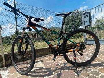 mountain bike Giant Talon ALUXX 6000 taglia S