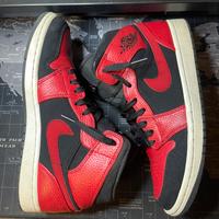 AIR JORDAN 1 MID -red temporary