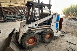 Minipala Bobcat 743
