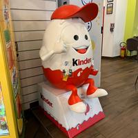 Distributore ovetti Kinder