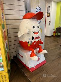Distributore ovetti Kinder