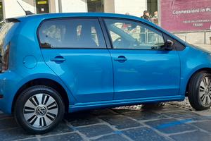 VOLKSWAGEN e-up - 2020