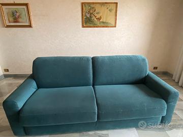 Divano letto matrimoniale