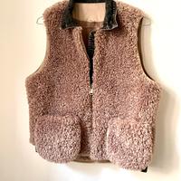 Gilet smanicato in morbido pile sherpa rosa antico