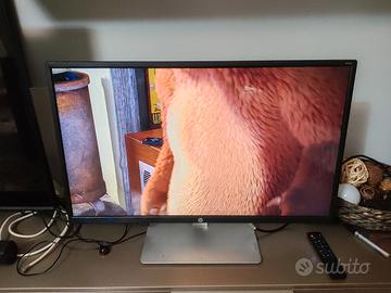 Monitor 32 pollici