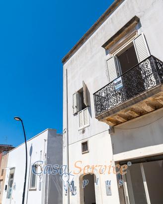 Palazzotto tipico salentino a Neviano