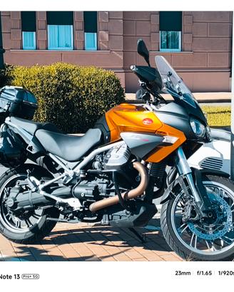Moto Guzzi Stelvio.