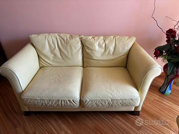 Divano e Poltrona Gialla in Pelle