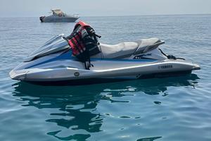 Yamaha VX DeLuxe 4T – 92 ore – Moto d’acqua