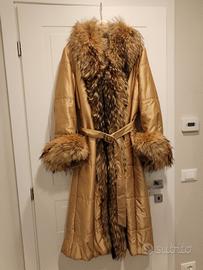 Cappotto con pelliccia elegante