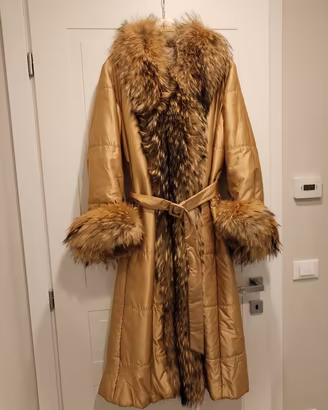 Cappotto con pelliccia elegante