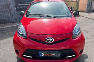 Toyota Aygo 1.0 12V VVT-i 3 porte Lounge Connect