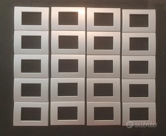 STOCK LOTTO 20 PZ. - PLACCA BTICINO LIVING LIGHT