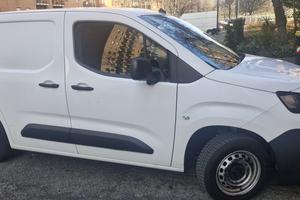 peugeot partner 2021 perfette condizioni
