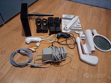 WIi + giochi e accessori vari