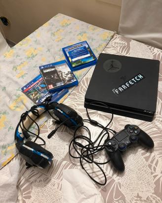 play 4 con giochi controller e cuffie