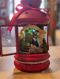 Lanterna Natalizia Artigianale Rossa con Presepe