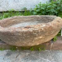 Antichissima ciotola in pietra