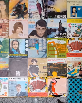 Raccolta dischi in vinile 45 giri anni 60/70