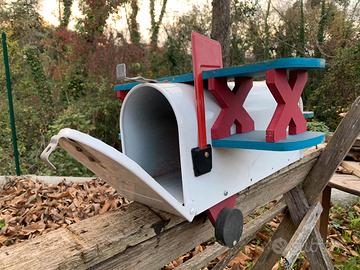 Cassetta postale "AEREO" (More than a mailbox)