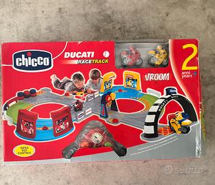 Chicco ducati race track-pista con moto