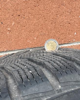 Cerchi e gomme termiche ford Kuga 225/60 R18