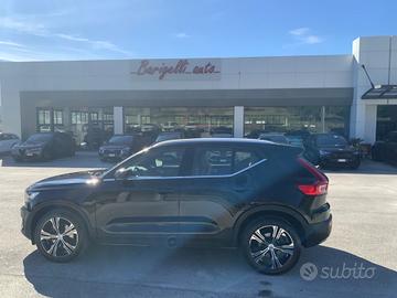 Volvo XC40 D3 AWD Geartronic Momentum Pro