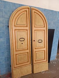 Portone ad arco in abete