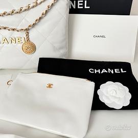 Borsa Chanel 22 Hobo originale, set completo