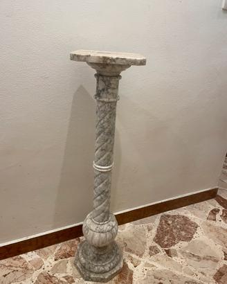 Colonna in marmo