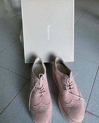 Scarpe donna in pelle scamosciata rosa.