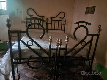 Letto antico fine ottocento