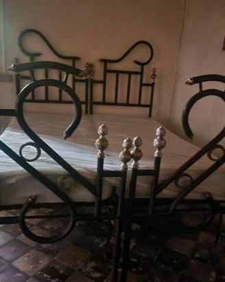 Letto antico fine ottocento