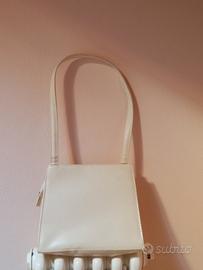 Borsetta bianca con tracolla 