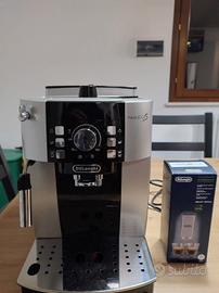 Macchina caffè De Longhi Magnifica S