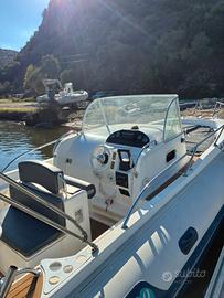 Capelli Tempest 900 – Yamaha 250 CV – 2005