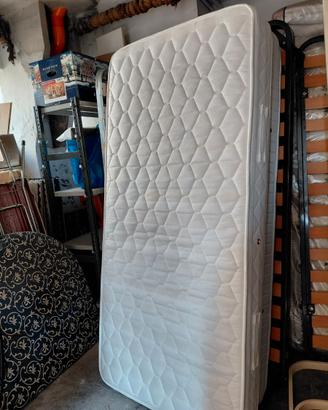 2 reti Mofeus  e 2 materassi ortopedici