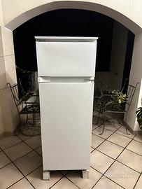 Frigorifero da incasso da riparare