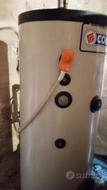 Caldaia a pellet e legna con Boiler acqua calda