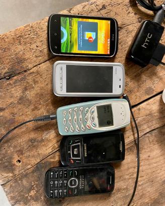 CELLULARI VINTAGE USATI