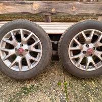 Gomme auto