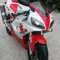 Yamaha YZF R1 - 1998