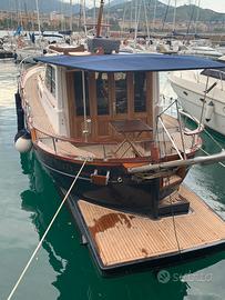 Imbarcazione menorquin yacht